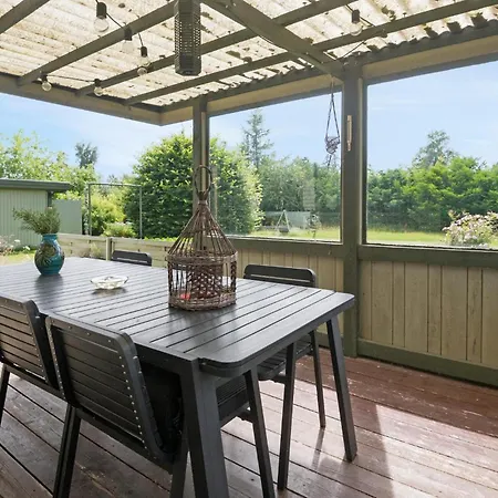 2 Bedroom Amazing In スタイ